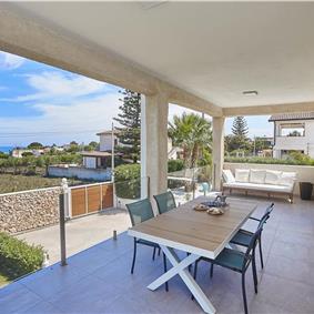 3 bedroom villa with pool, Alcamo, sleeps 5-6